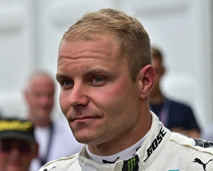 <b class=qtipBold><figcaption>CM19 9620 Valtteri Bottas</figcaption></b><br>Valtteri Bottas, Goodwood Festival of Speed, 2017, Peaks of Performance, Motorsports Game Changers, automobiles, cars, entertainment, Festival of Speed, FoS, Goodwood, heritage, contemporary, modern, hill climb, July, June, motor sport, motorcars, nostalgia, racing, speed, sports, West Sussex.<br><em>© 2017 Chris McEvoy, www.cjm-photography.co.uk, all rights reserved</em> CM19 9620 Valtteri Bottas