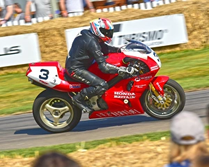 <b class=qtipBold><figcaption>CM20 0310 Dave Hancock, Honda RC45</figcaption></b><br>Dave Hancock, Honda RC45, Goodwood Festival of Speed, 2017, Peaks of Performance, Motorsports Game Changers, automobiles, cars, entertainment, Festival of Speed, FoS, Goodwood, heritage, contemporary, modern, hill climb, motor bike racing, sports bikes, motor cycles, motorcycles, bikes, two wheels, July, June, motor sport, motorcars, nostalgia, racing, speed, sports, West Sussex., Moving Motor Show,<br><em>© 2017 Chris McEvoy, www.cjm-photography.co.uk, all rights reserved</em> CM20 0310 Dave Hancock, Honda RC45