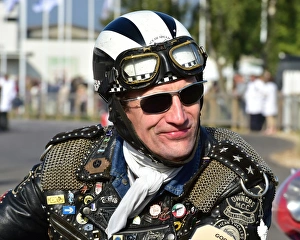 <b class=qtipBold><figcaption>CM4 9050 Ace of Speed</figcaption></b><br>Goodwood Revival 2014, Ace of Speed, Goodwood, Goodwood Revival 2014, Goodwood Transport Corps, motorcycles, rockers,<br><em>© A© 2014 Chris McEvoy, all rights reserved, www.cjm-photography.co.uk.</em> CM4 9050 Ace of Speed