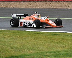 <b class=qtipBold><figcaption>CM9 4391 Neil Glover, Arrows A5</figcaption></b><br>Neil Glover, Arrows A5, FIA Masters, Historic Formula One, Silverstone Classic 2015, Chris McEvoy, circuit racing, cjm-photography, Classic Racing Cars, FIA, FIA Masters, Formula 1, Formula One, Historic Formula One, historic racing cars, HSCC, motor racing, motorsport, Northamptonshire, nostalgia, racing cars, retro, rocking and racing, Silverstone, Silverstone Classic, Silverstone Classic 2015, single seaters, Sliverstone Classic, speed<br><em>© © 2015 Chris McEvoy, All rights reserved, www.cjmphotography.co.uk</em> CM9 4391 Neil Glover, Arrows A5