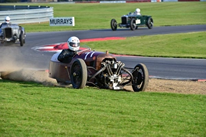 <b class=qtipBold><figcaption>Duncan Wood, Morgan Super Aero</figcaption></b><br>Duncan Wood in the Morgan Super Aero takes a wide line out of 'Murrays'. VSCC Seaman Trophy meeting at Snetterton.<br><em>© (C)2013 Chris McEvoy, all rights reserved</em> Duncan Wood, Morgan Super Aero