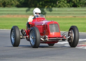 <b class=qtipBold><figcaption>Sean Danaher, Maserati 8CM</figcaption></b><br>Sean Danaher, Maserati 8CM, motor racing, motorsport, Snetterton, vintage cars, VSCC, Seaman Memorial Trophies.<br><em>© (C)2013 Chris McEvoy, all rights reserved</em> Sean Danaher, Maserati 8CM