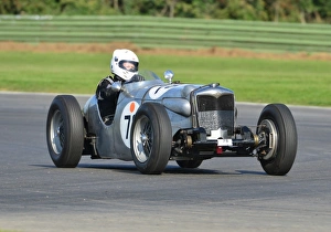 <b class=qtipBold><figcaption>Simon Stokes, Riley Treen</figcaption></b><br>Simon Stokes, Riley Treen, motor racing, motorsport, Snetterton, vintage cars, VSCC, Seaman Memorial Trophies.<br><em>© (C)2013 Chris McEvoy, all rights reserved</em> Simon Stokes, Riley Treen