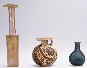 <b class=qtipBold><figcaption>Ancient Greek urns</figcaption></b><br><em>© Dorling Kindersley/UIG</em> Ancient Greek urns
