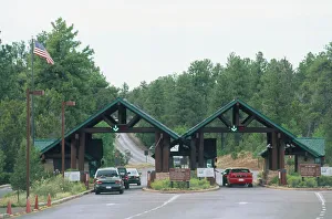 Arizona, Grand Canyon National Park, traffic arriving at and leaving South Rim toll booths Arizona, Grand Canyon National Park, traffic arriving at and leaving South Rim toll booths