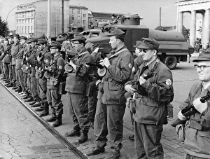 Berlin workers militia protecting the gdr state border to west berlin at the brandenburg gate, august 13, 1961 Berlin workers militia protecting the gdr state border to west berlin at the brandenburg gate, august 13, 1961