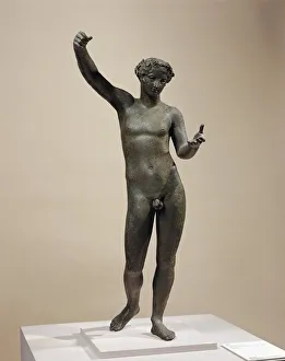 Bronze statue of Ephebe pouring drink, from Volubilis (Morocco) Bronze statue of Ephebe pouring drink, from Volubilis (Morocco)