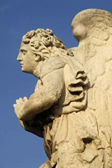 Statue Gallery: Calvary outside Avignon cathedral (detail)