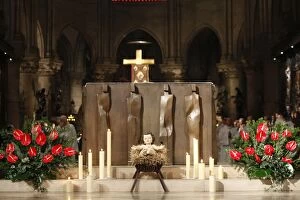 Images Dated 24th December 2011: Christmas celebration in Notre Dame cathedral