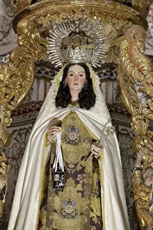 Statue Gallery: Crowned Virgin statue in Iglesia ex-conventual of Ntra