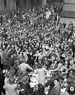 <b class=qtipBold><figcaption>Early VE-Day On Wall Street</figcaption></b><br>New York, New York: May 7, 1945. An erroneous Associated Press announcement has New Yorkers celebrating VE-Day and dancing on Wall Street. The actual the end of WWII in Europe was not til the next day, May 8th.<br><em>© Underwood Archives/UIG</em> Early VE-Day On Wall Street