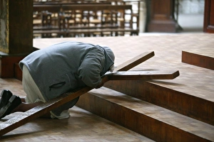 Easter Week Gallery: Easter week ritual in Saint Germain l Auxerrois church