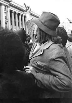 <b class=qtipBold><figcaption>A Finger For The Vietnam War</figcaption></b><br>United States: c. 1969 A protester gives the finger at an anti Vietnam war demonstration<br><em>© Underwood Archives/UIG</em> A Finger For The Vietnam War