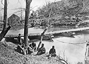 <b class=qtipBold><figcaption>The Ford At Bull Run</figcaption></b><br>Bull Run, Virginia: c. 1863. Troops gathered by the pontoon bridge at the Ford at Bull Run.<br><em>© Underwood Archives/UIG</em> The Ford At Bull Run