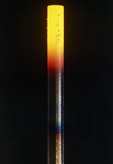 <b class=qtipBold><figcaption>Glowing hot iron bar</figcaption></b><br><em>© Dorling Kindersley/UIG</em> Glowing hot iron bar