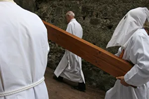Easter Week Gallery: Good Friday procession White Penitents