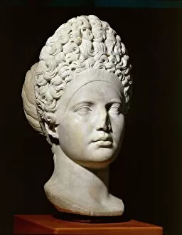 Head of Vibia Sabina, wife of Hadrian, Roman civilization, 2nd century a.d