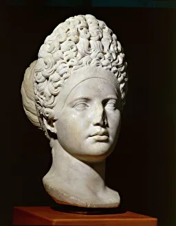 Head of Vibia Sabina, wife of Hadrian, Roman civilization, 2nd century a.d Head of Vibia Sabina, wife of Hadrian, Roman civilization, 2nd century a.d