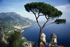 Italy, Campania, the coastline of the Amalfi Coast from the hilltown of Ravello, looking out to the Mediterranean sea