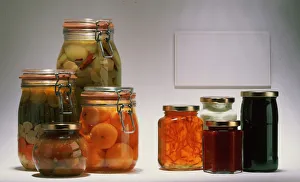 <b class=qtipBold><figcaption>Jars of preserves</figcaption></b><br>Jars of preserves.<br><em>© Dorling Kindersley/UIG</em> Jars of preserves