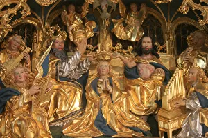 Statue Gallery: Kerdatevot church golden oak retable: Marys coronation (16th century)