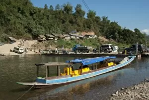 Pick Up Truck Gallery: Laos, Northern Laos, Muang Khua, Nam Ou River, river scene at the docks