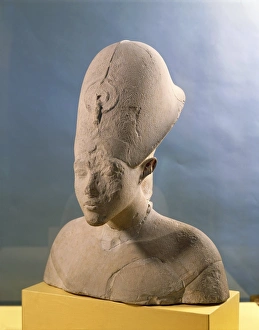 Limestone bust of Amenhotep IV, Akhenaton, attributed to sculptor Thutmes, from Amarna Limestone bust of Amenhotep IV, Akhenaton, attributed to sculptor Thutmes, from Amarna