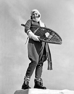 <b class=qtipBold><figcaption>Los Angeles Queen Of The Snow</figcaption></b><br>Los Angeles, California: c. 1929. Josephine Hoffman is ready to assume her mantle as 'Queen of the Snows' to reign over the winter sports program at LA County Park.<br><em>© Underwood Archives/UIG</em> Los Angeles Queen Of The Snow