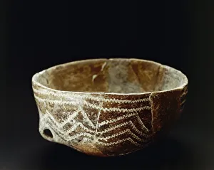 Lucania pottery, Ceramic vessel with geometric decoration from Serra d'Alto Lucania pottery, Ceramic vessel with geometric decoration from Serra d'Alto