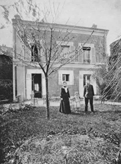 Marie (1867-1934) and Pierre (1859-1906) Curie. With their daughter Irene in 1908 Marie (1867-1934) and Pierre (1859-1906) Curie. With their daughter Irene in 1908