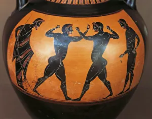 Panathenaic amphora depicting boxing scene, from Tomb of the Warrior at Vulci, Viterbo province, Italy Panathenaic amphora depicting boxing scene, from Tomb of the Warrior at Vulci, Viterbo province, Italy