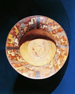 Polychrome ceramic plate with geometric decoration, Bolivia, Tiwanaku culture Polychrome ceramic plate with geometric decoration, Bolivia, Tiwanaku culture