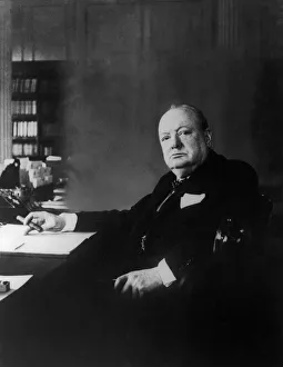 <b class=qtipBold><figcaption>Portrait of Winston Churchill</figcaption></b> Portrait of Winston Churchill
