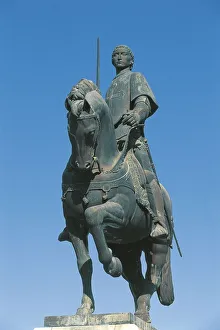 Beira Gallery: Portugal - Batalha. Statue of Nuno Alvares Pereira