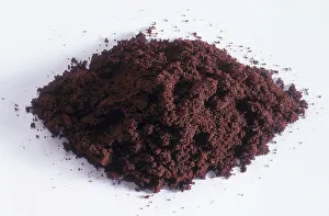 <b class=qtipBold><figcaption>Pulverized coffee beans</figcaption></b><br><em>© Dorling Kindersley/UIG</em> Pulverized coffee beans