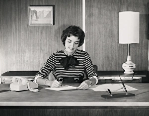 <b class=qtipBold><figcaption>Secretary in office</figcaption></b> Secretary in office