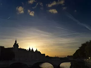 The Seine and Pont au Change, Paris, at sunset