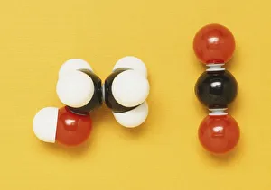 Space-filling Models showing the Molecules in Decomposition of Sugar to Ethanol Space-filling Models showing the Molecules in Decomposition of Sugar to Ethanol
