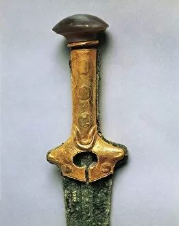 Sword with gold hilt and bronze blade, from tomb 36, Necropolis of Zapher, Knossos, Greece
