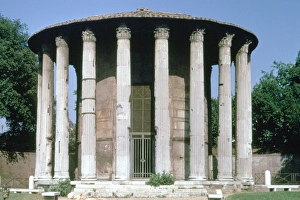 Temple of Vesta, Ancient Roman, 2nd century AD. Vesta, virgin goddess of the hearth Temple of Vesta, Ancient Roman, 2nd century AD. Vesta, virgin goddess of the hearth