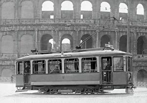 Images Dated 17th July 2007: Tourist Tram In Rome. 1920