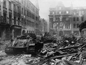 World war 2, soviet t-34 tanks during street fighting in poznan, poland, february 1945 World war 2, soviet t-34 tanks during street fighting in poznan, poland, february 1945