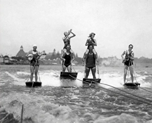 <b class=qtipBold><figcaption>World's Only Aquaplane Band</figcaption></b><br>San Diego, California: August 3, 1926. The world's only Aquaplane Band soothes the angry waves while riding them - at 25 miles per hour!<br><em>© Underwood Archives/UIG</em> World's Only Aquaplane Band