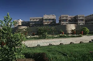<b class=qtipBold><figcaption>Yemen, Sanaa, old town</figcaption></b><br>Yemen - Sanaa - Old city of Sanaa (UNESCO World Heritage List, 1986). Walls.<br><em>© DEA / C. DANI-I. JESKE</em> Yemen, Sanaa, old town