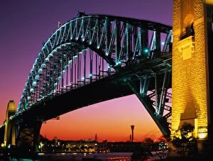 Images Dated 16th October 2014: Australia, New South Wales, Sydney, Harbour Bridge illuminated at dusk