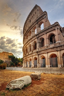 <b class=qtipBold><figcaption>The Colosseum, Rome, Lazio, Italy</figcaption></b><br><em>© :: Artie | Photography ::</em> The Colosseum, Rome, Lazio, Italy