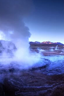 Images Dated 1st April 2013: El Tatio exploding steam geyser