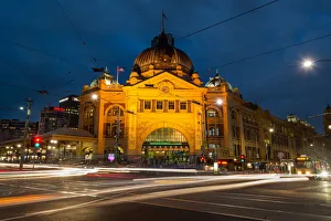 Flinders station railway victoria colonial style yellow bricks Flinders station railway victoria colonial style yellow bricks