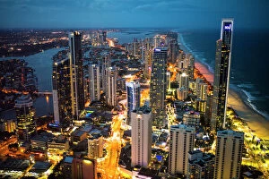 Cityscape Collection: Gold Coast City at Night