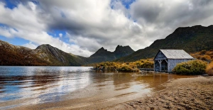 The Iconic Cradle Mountain & The Boat Shed At Dove Lake, Lake St Clair National Park The Iconic Cradle Mountain & The Boat Shed At Dove Lake, Lake St Clair National Park